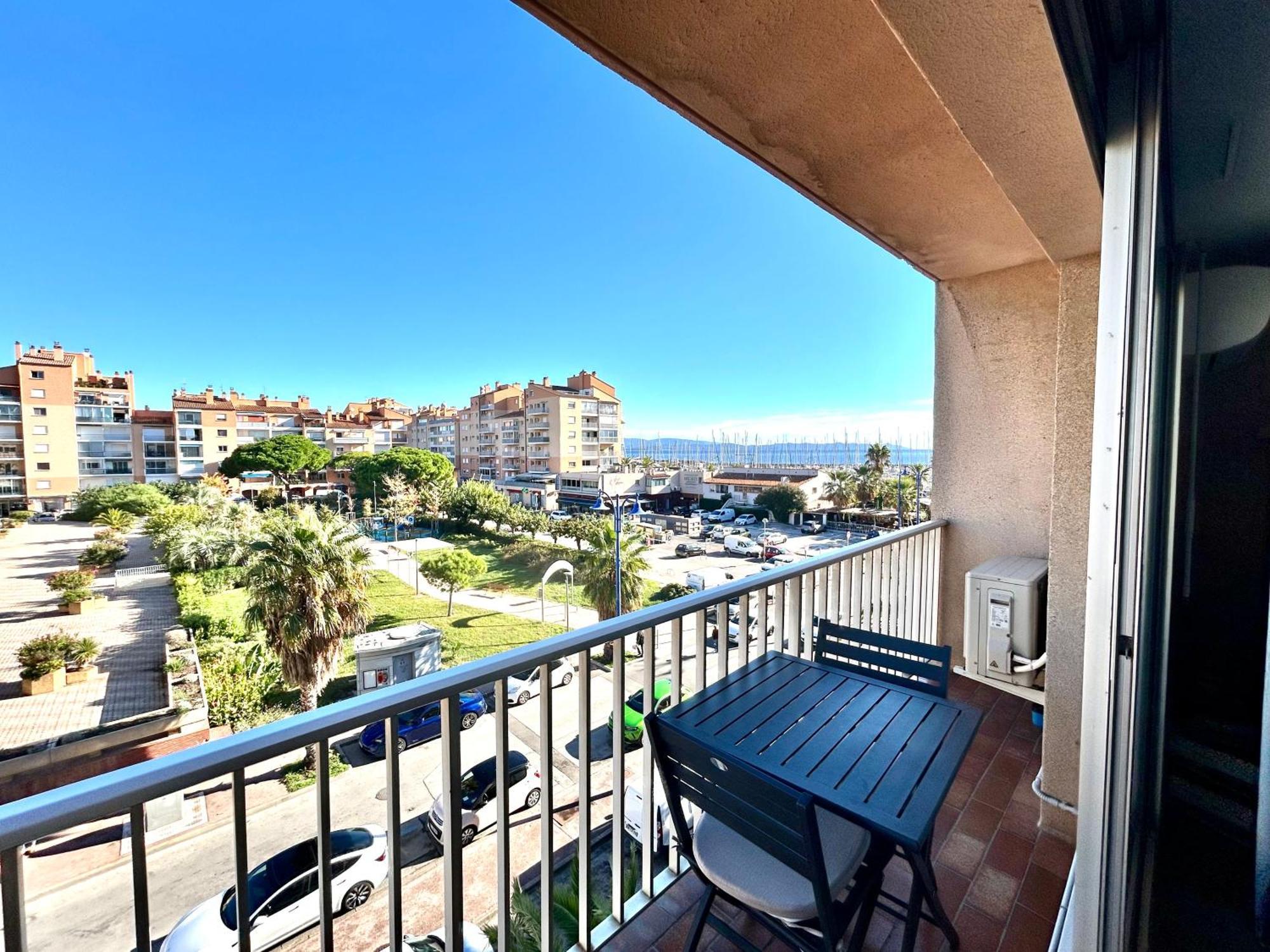 Rosario' Port D'hyeres - Air-conditioned And Wifi Le Majorelle - T2 50m Apartment Hyeres