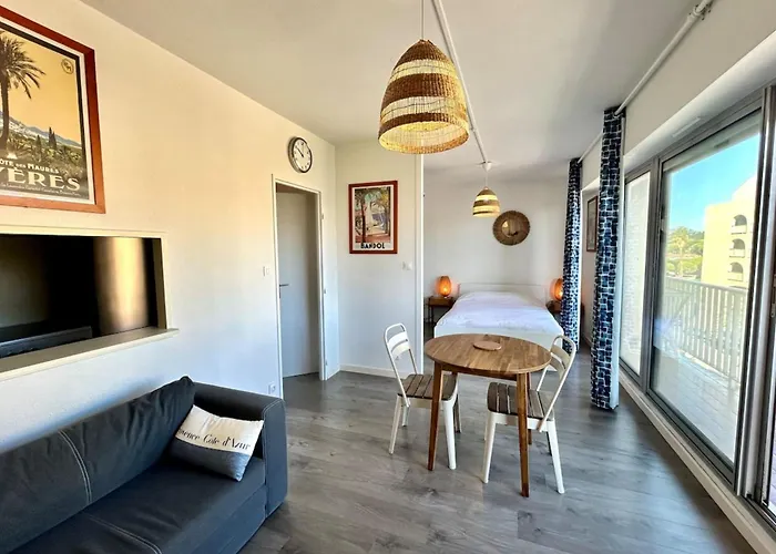 Rosario\' Port D\'Hyeres - Air-Conditioned And Wifi