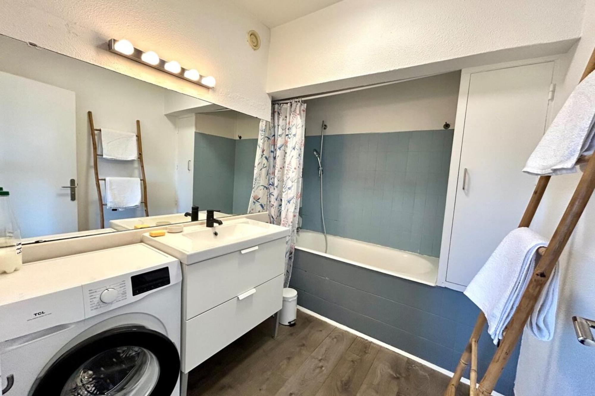 Rosario' Port D'hyeres - Air-conditioned And Wifi Le Majorelle - T2 50m Apartment *
